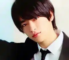 21最新 Hey Say Jump 知念侑李がグループ脱退でジャニーズ事務所退所 原因は彼女 トラウデン直美の妊娠 歴代彼女と出身校も調査 時間がなくても旬の芸能人を サクッと インプット